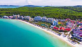 Capture the vibrant beauty of Vietnam’s coastal heritage post-visa